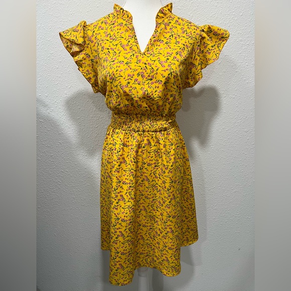 Ditsy Floral Notched Neck Butterfly Sleeve Dress EUC - Picture 3 of 8